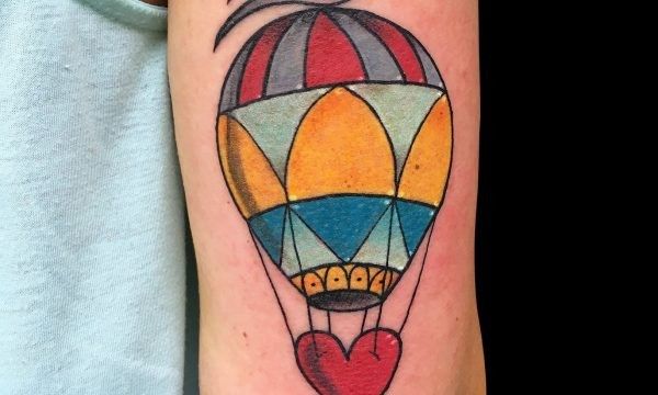 Ligera ink tatuaggio mongolfiera tattoo mongolfiera tatuaggio milano tattoo milano