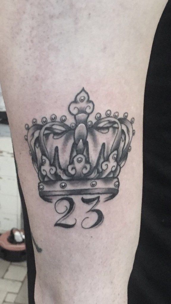 Ligera ink tatuaggio corona tattoo corona tatuaggi milano tattoo milano tatuatori milano studio tatuaggi milano tattoo tatuatori tatoo