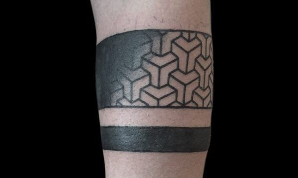 Ligera-Ink-Tatuaggio-fasce-nere-tattoo-fasce-nere-tatuaggio-strisce-nere-tattoo-strisce-nere-tatuaggio-tribale-tattoo-milano-tatuaggi-milano-tatuatori-milano-tattoo-tatuatori