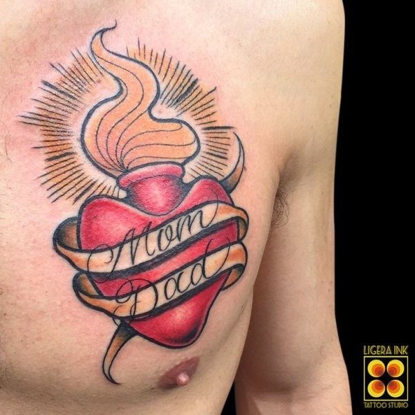Ligera-ink-tattoo-milano-tatuaggio-cuore-sacro-tattoo-cuore-sacro-tatuaggio-famiglia-tatuatori-milano-tattoo-studio-milano-tattoo-new-school-tattoo-new-traditional