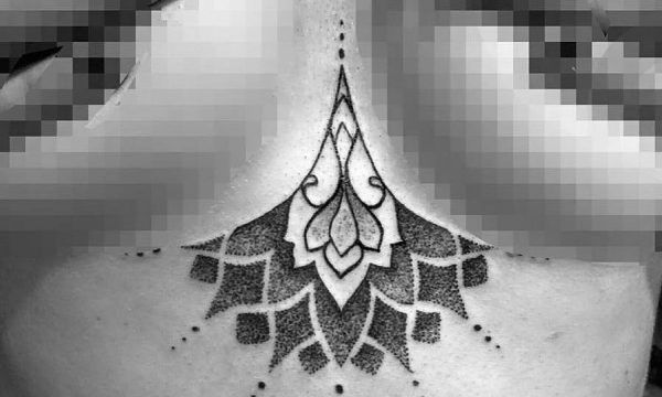 Assazina-Ligera-Ink-Tattoo-Milano-Tatuaggi-milano-blackwork-tatuatori-milano-bravi-studio-tatuaggi-milano-studio-tattoo-milano-blackwork-tattoo-tatuaggi-blackwork-tattoo-geometrico-milano-tattoo-dotwork tatuaggi sotto al seno