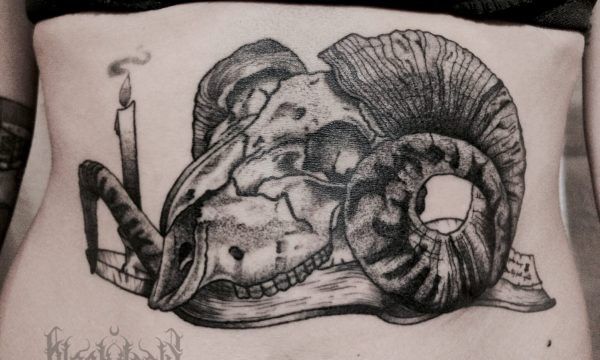 Ligera-ink-tattoo-milano-tatuaggi-milano-migliori-tatuatori-milano-tatuaggi-blackwork-milano-tatuaggio-teschio