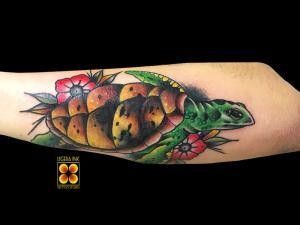 ligera-ink-tattoo-milano-tatuaggi-milano-migliori-tatuatori-milano-tatuaggio-old-school-tattoo-old-school-tatuaggio-tartaruga-tradizionale