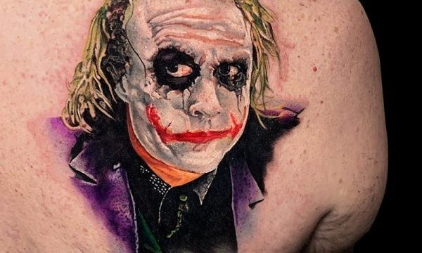 Ligera-Ink-Tattoo-Milano-Tatuaggi-milano-tatuatori-milano-tatuaggio-watercolor-milano-tattoo-watercolor-tatuaggio-Joker-watercolor.jpg