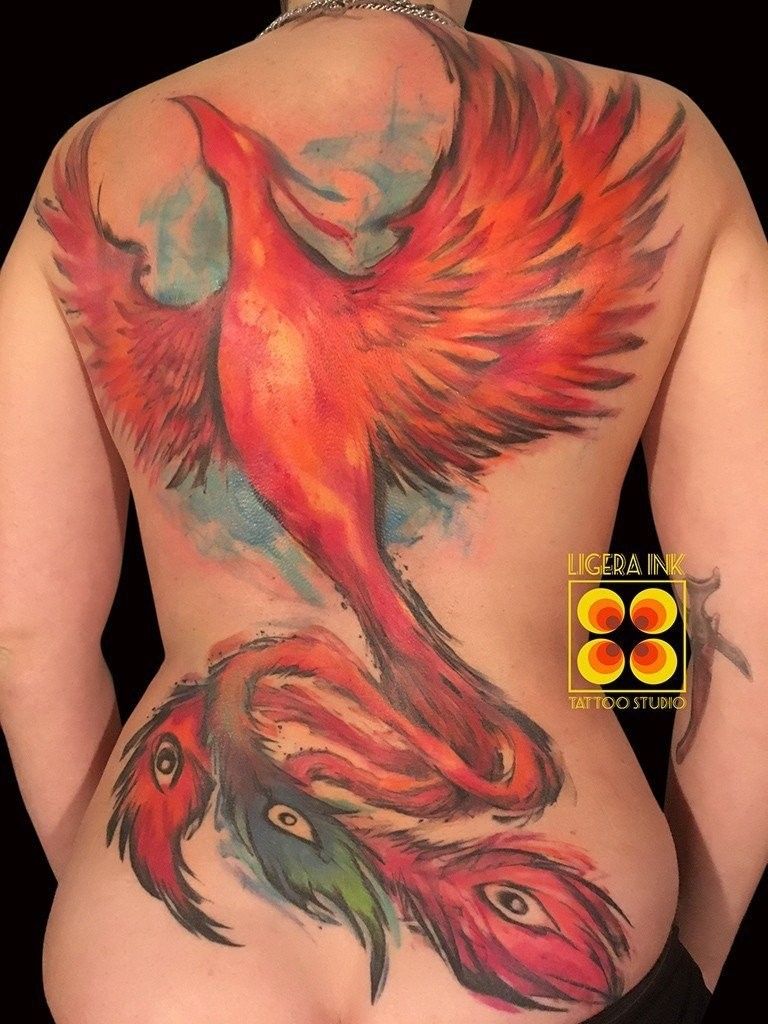 Ligera-ink-tattoo-milano-tatuaggi-milano-migliori-tatuatori-milano-tatuaggio-fenice-watercolor-tattoo-fenice-acquerello