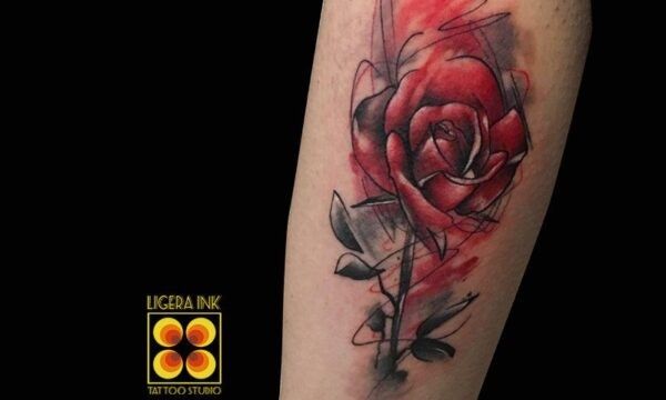 Ligera-ink-tattoo-milano-tatuaggi-milano-migliori-tatuatori-milano-tatuaggio-watercolor-milano-tatuaggio-avantgarde-milano-tatuaggio-rosa-watercolor