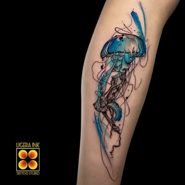 Ligera-ink-tattoo-milano-tatuaggi-milano-migliori-tatuatori-milano-tatuaggi-watercolor-milano-tatuatore-watercolor-milano-tatuaggi-acquerello-tatuaggio-medusa