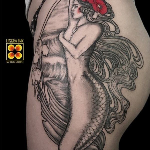 Ligera-ink-tattoo-milano-tatuaggi-milano-migliori-tatuatori-milano-tattoo-blackwork-milano-tatuaggi-blackwork-milano-tatuaggio-sirena-blackwork-milano