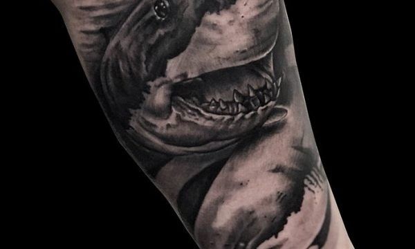Ligera-ink-tattoo-milano-tatuaggi-milano-migliori-tatuatori-milano-tatuaggi-realistici-milano-tatuaggio-squalo-tattoo-squalo Ligera-ink-tattoo-milano-tatuaggi-milano-migliori-tatuatori-milano-tatuaggi-realistici-milano-tatuaggio-squalo-tattoo-squalo