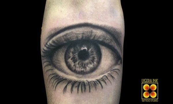 Ligera-ink-tattoo-milano-tatuaggi-milano-migliori-tatuatori-milano-tatuaggio-Tatuaggi-realistici-milano-tattoo-realistici-milano-tatuaggio-occhio