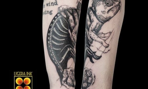 Ligera-Ink-Tattoo-Milano-Tatuaggi-milano-tatuatori-milano-tatuaggio-blackwork-milano-tattoo-blackwork-milano-tatuaggio-camaleonte