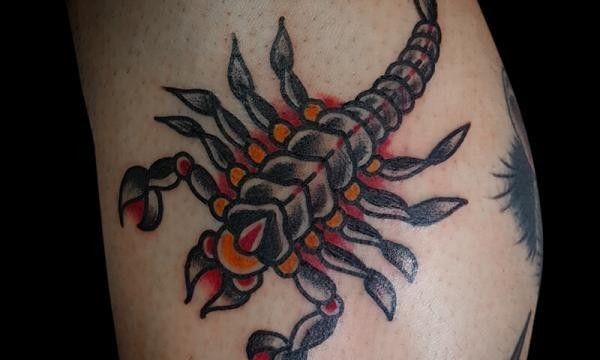 Ligera-ink-tattoo-milano-tatuaggi-milano-miglior-tatuatore-milano-tatuaggi-tradizionali-tatuaggi-old-school-tatuaggio-scorpione