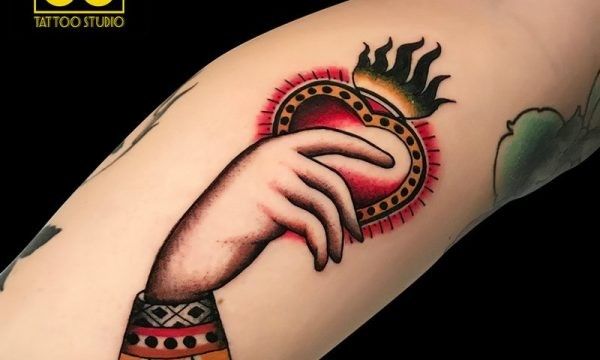 Ligera-ink-tattoo-milano-tatuaggi-milano-miglior-tatuatore-milano-tatuaggi-tradizionali-tatuaggi-old-school-tatuaggio-milan-tattoo-milano-centro