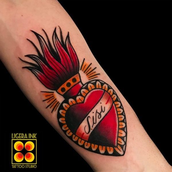 Ligera-ink-tattoo-milano-tatuaggi-milano-miglior-tatuatore-milano-tatuaggi-tradizionali-tatuaggi-old-school-tatuaggio-sacro-cuore-tattoo-milano-centro