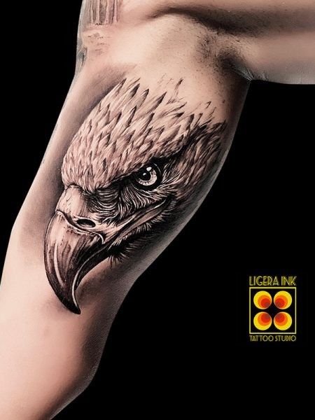 Ligera-ink-tattoo-milano-tatuaggi-milano-migliori-tatuatori-milano-tattoo-realistici-milano-tatuaggi-realistici-milano-tattoo-ritratto-milano-tatuaggio-ritratto-milano-tatuaggio-aquila2