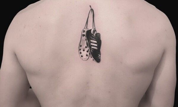 Ligera-ink-tattoo-milano-tatuaggi-milano-migliori-tatuatori-milano-tatuaggi-new-traditional-milano-tattoo-new-traditional-milano-tatuaggio-calcio-scarpette