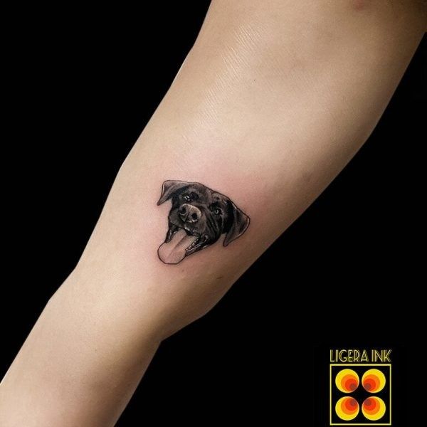 Ligera-Ink-Tattoo-Milano-Tatuaggi-milano-tatuatori-milano-tatuaggio-blackwork-milano-tattoo-blackwork-milano-tatuaggio-microritratti-cane-tattoo-milano-centro