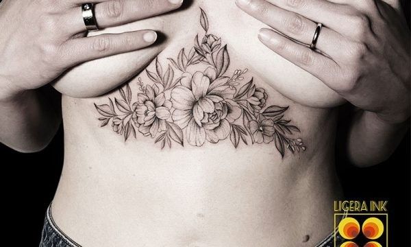 Ligera-ink-tattoo-milano-tatuaggi-milano-migliori-tatuatori-milano-tattoo-blackwork-milano-tatuaggi-blackwork-milano-tatuaggio-fine-line-balckwork-milano-tatuaggio-fiori
