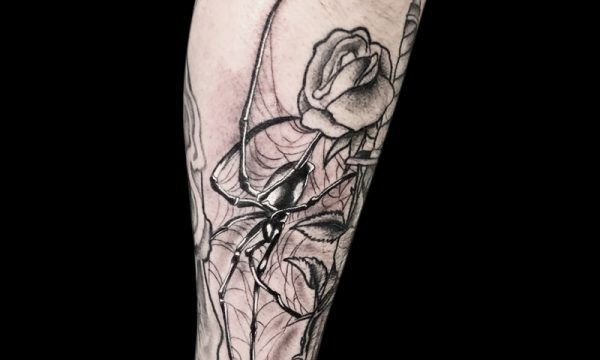 Ligera-ink-tattoo-milano-tatuaggi-milano-migliori-tatuatori-milano-tattoo-blackwork-milano-tatuaggi-blackwork-milano-tatuaggio-poseidone-blackwork-milano-tatuaggio-ragno-blackwork