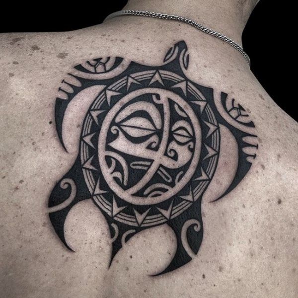 Ligera-ink-tattoo-milano-tatuaggi-milano-migliori-tatuatori-milano-tatuaggio-maori-milano-tattoo-maori-milano-tatuaggio-polinesiano04