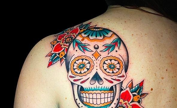 Ligera-ink-tattoo-milano-tatuaggi-milano-migliori-tatuatori-milano-tatuaggi-old-school-tatuaggio-calavera-tattoo-calavera-tatuaggio-teschio-messicano