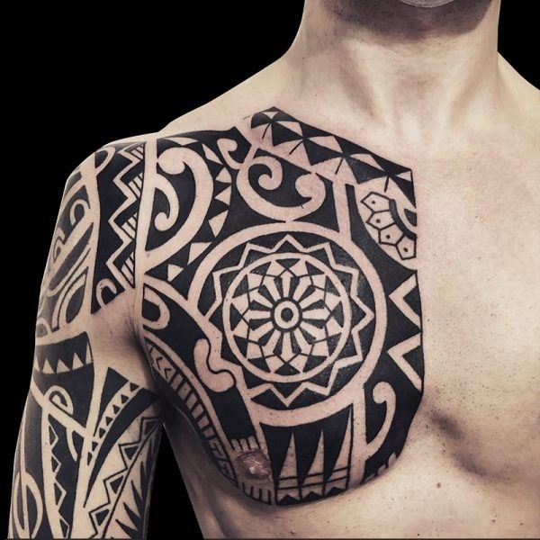 Ligera-ink-tattoo-milano-tatuaggi-milano-migliori-tatuatori-milano-tatuaggio-maori-milano-tattoo-maori-milano-tatuaggio-polinesiano-tattoo-maori-milano