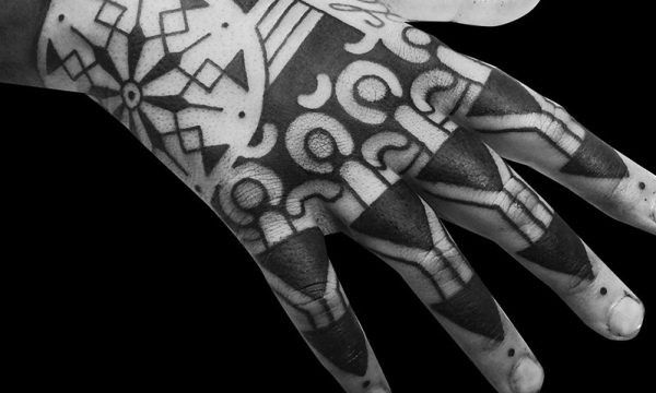 Ligera-ink-tattoo-milano-tatuaggi-milano-migliori-tatuatori-milano-tatuaggio-maori-milano-tattoo-maori-milano-tatuaggio-polinesiano-tattoo-maori-milano