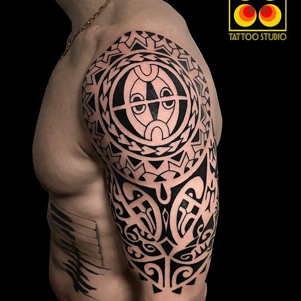 Ligera-ink-tatuaggi-milano-migliori-tatuatori-milano-tatuaggio-maori-milano-tattoo-maori-milano-tatuaggio-polinesiano-tattoo-maori-milano