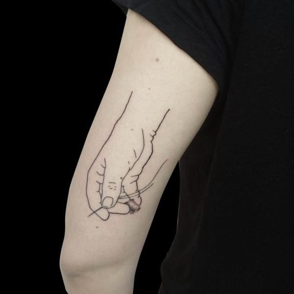 Ligera-ink-tattoo-milano-tatuaggi-milano-migliori-tatuatrice-milano-tattoo-fineline-milano-tatuaggi-fineline-milano-fineline-milano-tatuaggio