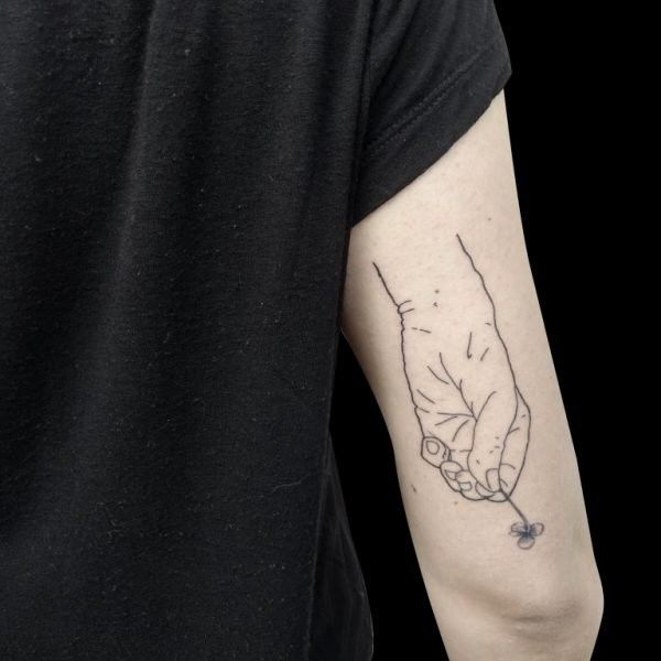 Ligera-ink-tattoo-milano-tatuaggi-milano-migliori-tatuatrice-milano-tattoo-fineline-milano-tatuaggi-fineline-milano-fineline-milano-tatuaggio