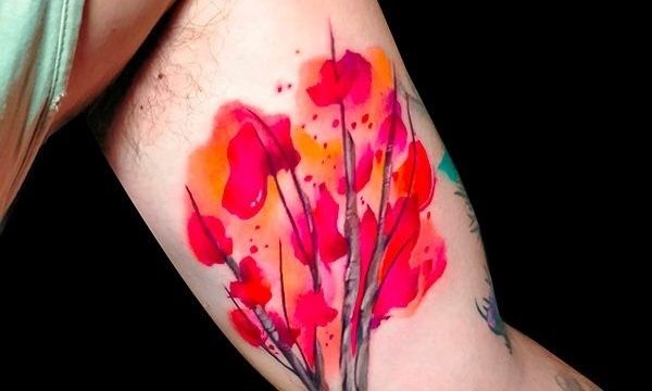 Ligera-Ink-Tattoo-Milano-Tatuaggi-milano-tatuatori-milano-tatuaggio-watercolor-milano-tattoo-watercolor-tatuatrice-watercolor-milano-tatuaggio-papavero-watercolor-milano-centro