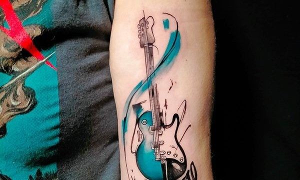 Ligera-Ink-Tattoo-Milano-Tatuaggi-milano-tatuatori-milano-tatuaggio-watercolor-milano-tattoo-watercolor-tatuatrice-watercolor-milano-tatuaggio-chitarra-watercolor
