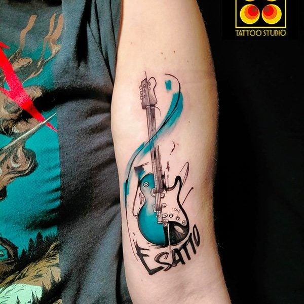 Ligera-Ink-Tattoo-Milano-Tatuaggi-milano-tatuatori-milano-tatuaggio-watercolor-milano-tattoo-watercolor-tatuatrice-watercolor-milano-tatuaggio-chitarra-watercolor