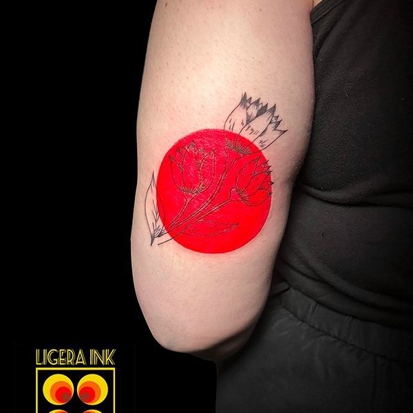 Ligera-ink-tattoo-milano-tatuaggi-milano-migliori-tatuatrice-milano-tattoo-fineline-milano-tatuaggi-fineline-milano-fineline-milano-tatuaggio-fiori