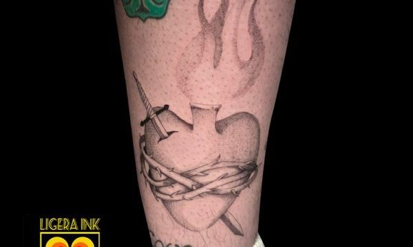 Ligera-Ink-Tattoo-milano-Tatuaggi-Milano-tatuatori-Milano-Walk-in-tattoo-milano-tatuaggi-Milano-fineline-milano-tatuaggi-Fineline-Milano-Tattoo-Fineline-Milano-Cuore-Sacro-Elena