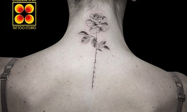 Ligera-Ink-Tattoo-milano-Tatuaggi-Milano-tatuatori-Milano-Walk-in-tattoo-milano-tatuaggi-Milano-fineline-milano-tatuaggi-Fineline-Milano-Tattoo-Fineline-Milano-Rosa-fineline-Collo-Elena