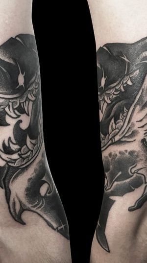 Ligera-ink-tattoo-milano-tatuaggi-milano-migliori-tatuatrice-milano-tattoo-fineline-milano-tatuaggi-fineline-milano-fineline-milano-tatuaggio-squalo