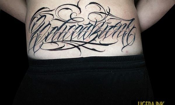 Tatuaggio-scritta-tattoo-scritta-lettering-tattoo-lettering-chicano-tattoo-milano-tatuaggi-milano-tatuatori-milano-tatuatore-milano-studio-tattoo-milano-studio-tatuaggi-milano tatuaggi nomi