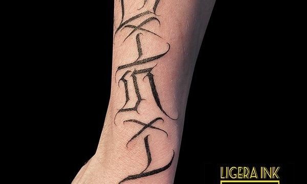 Tatuaggio-scritta-tattoo-scritta-lettering-tattoo-lettering-chicano-tattoo-milano-tatuaggi-milano-tatuatori-milano-tatuatore-milano-studio-tattoo-milano-studio-tatuaggi-milano tatuaggi nomi