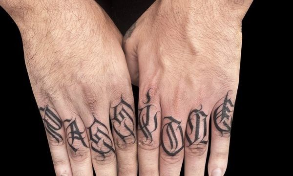 Tatuaggio-scritta-tattoo-scritta-lettering-tattoo-lettering-chicano-tattoo-milano-tatuaggi-milano-tatuatori-milano-tatuatore-milano-studio-tattoo-milano-studio-tatuaggi-milano tatuaggi nomi