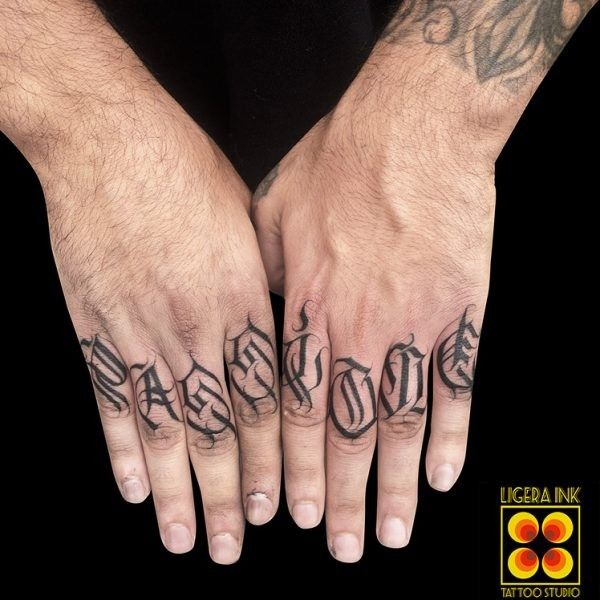 Tatuaggio-scritta-tattoo-scritta-lettering-tattoo-lettering-chicano-tattoo-milano-tatuaggi-milano-tatuatori-milano-tatuatore-milano-studio-tattoo-milano-studio-tatuaggi-milano tatuaggi nomi