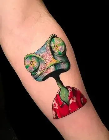 Tatuaggio cartoon camaleonte