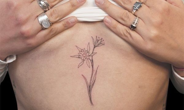 Ligera-ink-tattoo-milano-tatuaggi-milano-migliori-tatuatori-milano-tatuaggi-minimal-milano-tattoo-minimal-milano-tatuaggio-fineline-tatuaggio-Minimal
