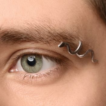 Piercing al sopracciglio