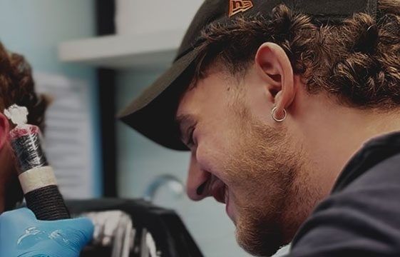 Ligera-ink-tattoo-milano-tatuaggi-milano-migliori-tatuatori-milano-tatuaggi-minimal-milano-tattoo-minimal-milano-tatuaggio-fineline-tatuaggio-Minimal-Andrea