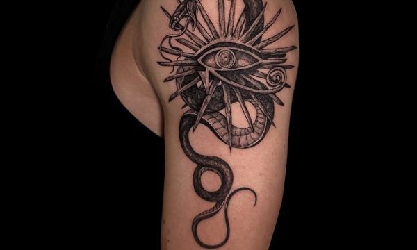 Ligera-Ink-Tattoo-milano-Walk-in-tattoo-milano-tatuaggi-Milano-blackwork-milano-tatuaggi-blackwork-Milano-Tattoo-Milano-Tatutaggi-blackwork-spada-serpente-OcchiodiRa-Andreaweb