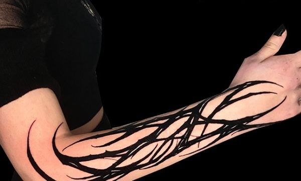 milano-tatuaggi-blackwork-Milano-Tattoo-Milano-Tatutaggi-blackwork-Milano-Dark-lettering-dark-ornamental-Leo7