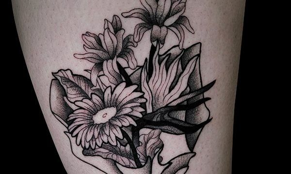 Ligera-Ink-Tattoo-milano-Tatuaggi-Milano-tatuatori-Milano-Walk-in-tattoo-milano-tatuaggi-Milano-blackwork-milano-tatuaggi-blackwork-Milano-Tattoo-Blackwork-Milano-Fiori.jpg