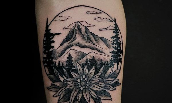 Ligera-Ink-Tattoo-milano-Tatuaggi-Milano-tatuatori-Milano-Walk-in-tattoo-milano-tatuaggi-Milano-blackwork-milano-tatuaggi-blackwork-Milano-Tattoo-Blackwork-Milano-Paesaggio.jpg